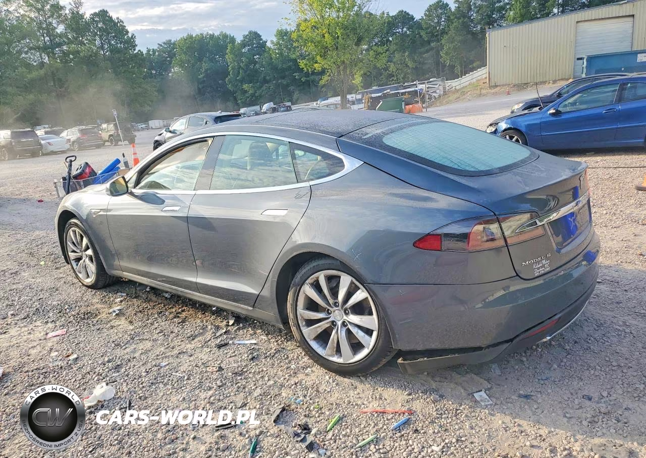 2014 Tesla Model S VIN:5YJSA1H1XEFP28426 - 2