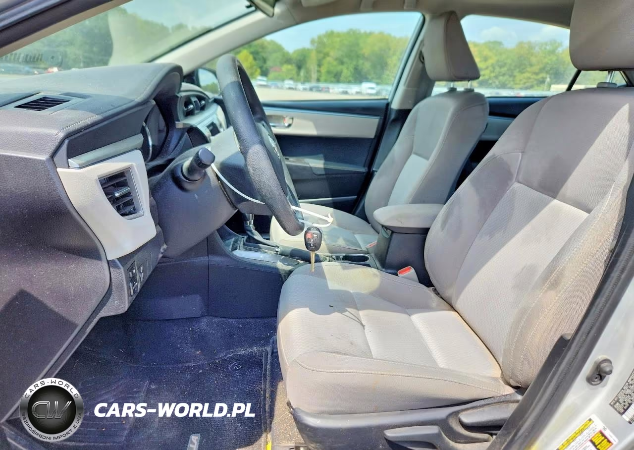 2016 Toyota Corolla Le VIN:5YFBURHE8GP411969 - 7
