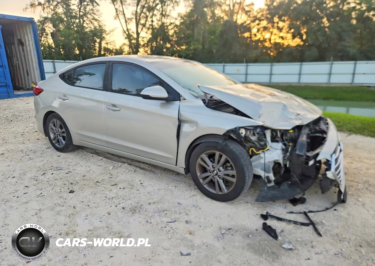 2017 Hyundai Elantra Se VIN:5NPD84LF5HH056743 - 4