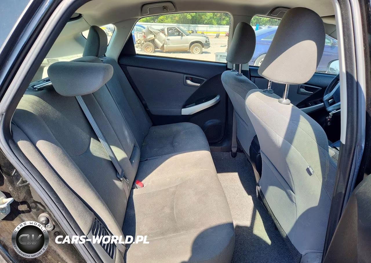 2014 Toyota Prius Two VIN:JTDKN3DUXE0372171 - 10