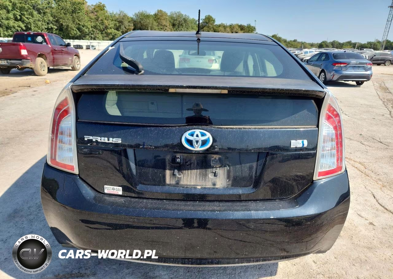 2014 Toyota Prius Two VIN:JTDKN3DUXE0372171 - 6