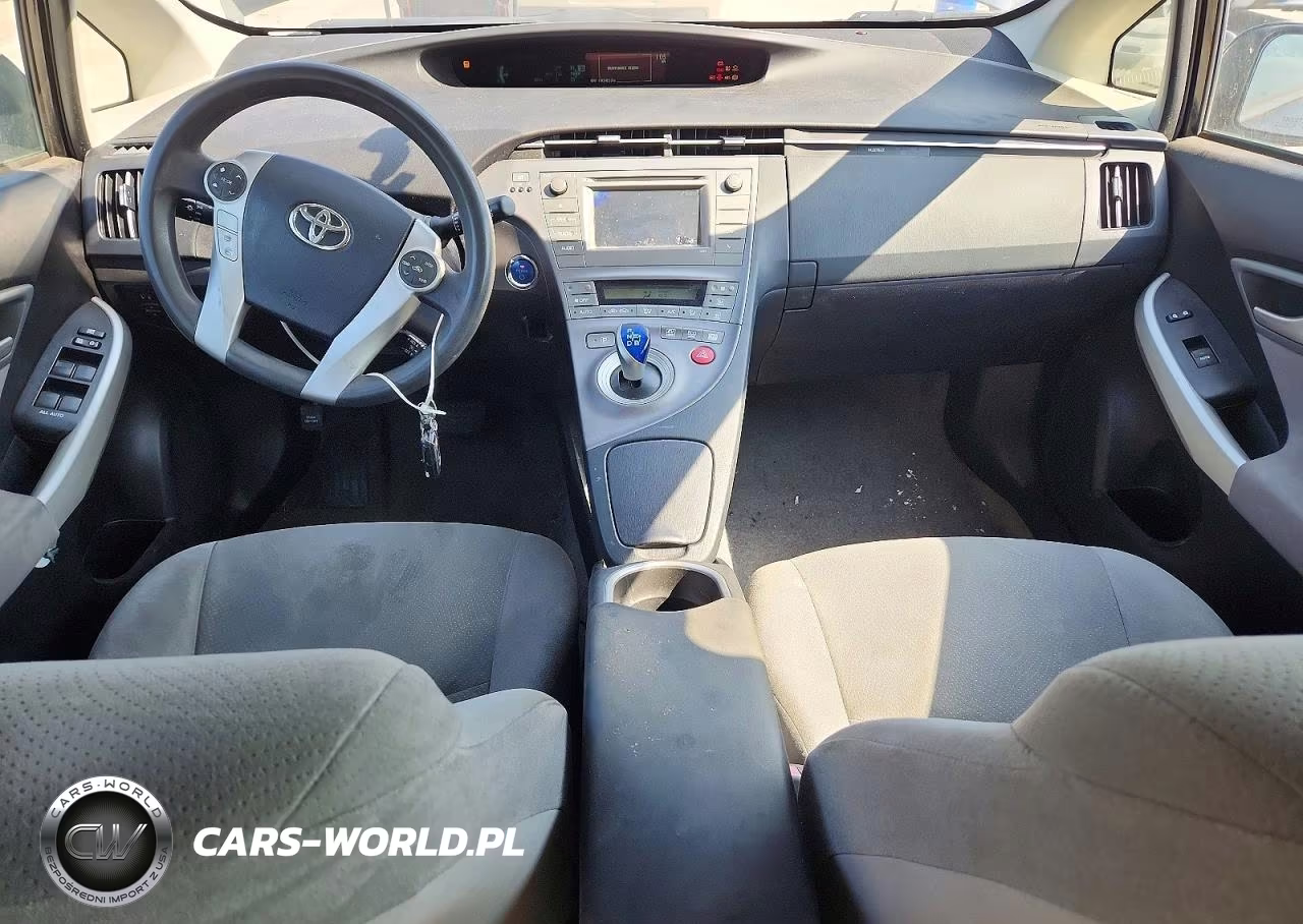 2014 Toyota Prius Two VIN:JTDKN3DUXE0372171 - 8