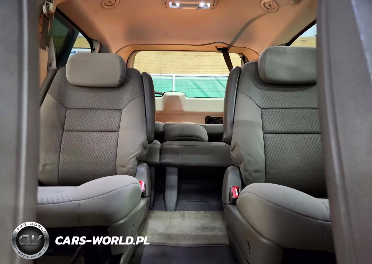 2010 Chrysler Town & Country Touring VIN:2A4RR5D17AR198624 - 10