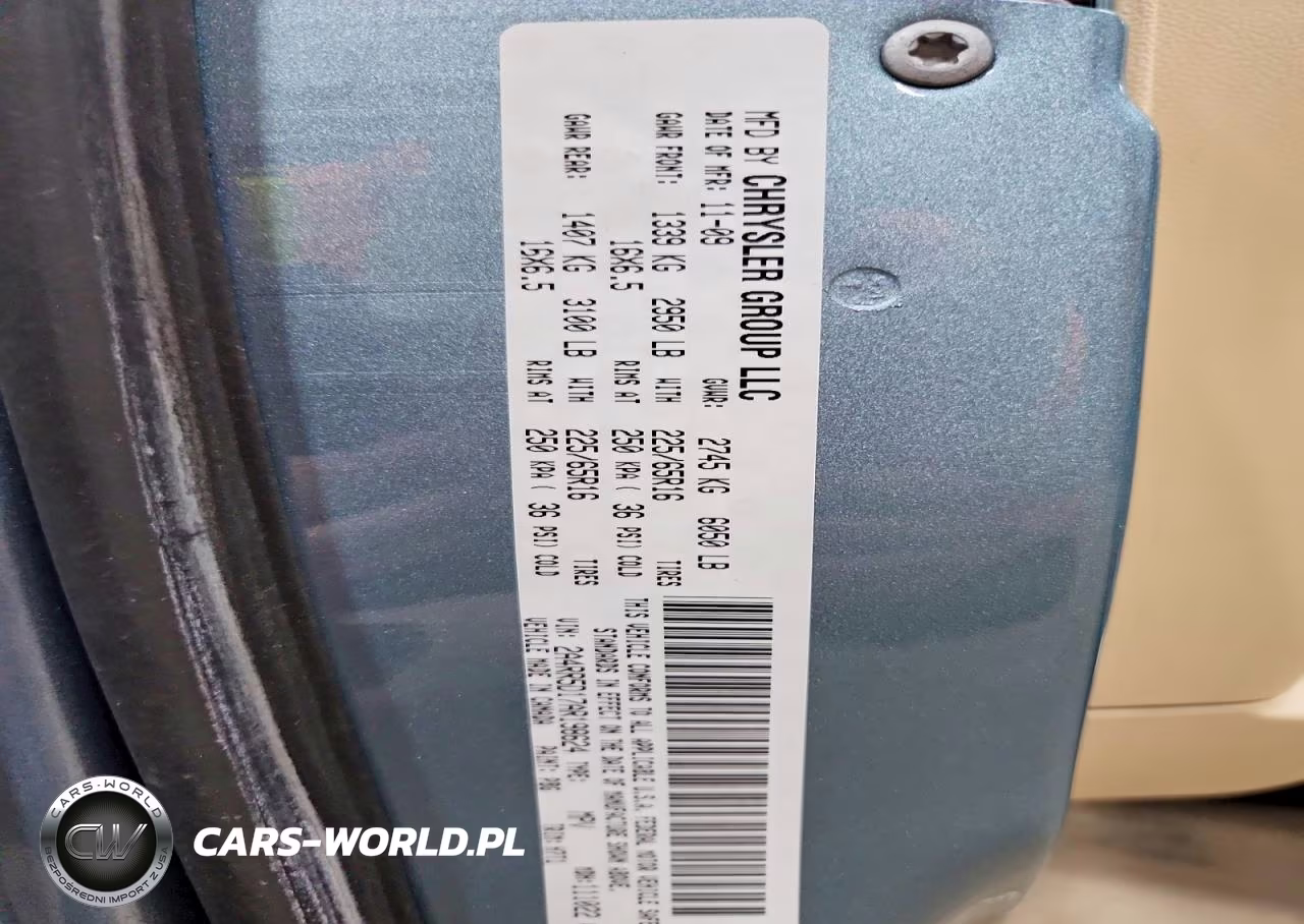 2010 Chrysler Town & Country Touring VIN:2A4RR5D17AR198624 - 13