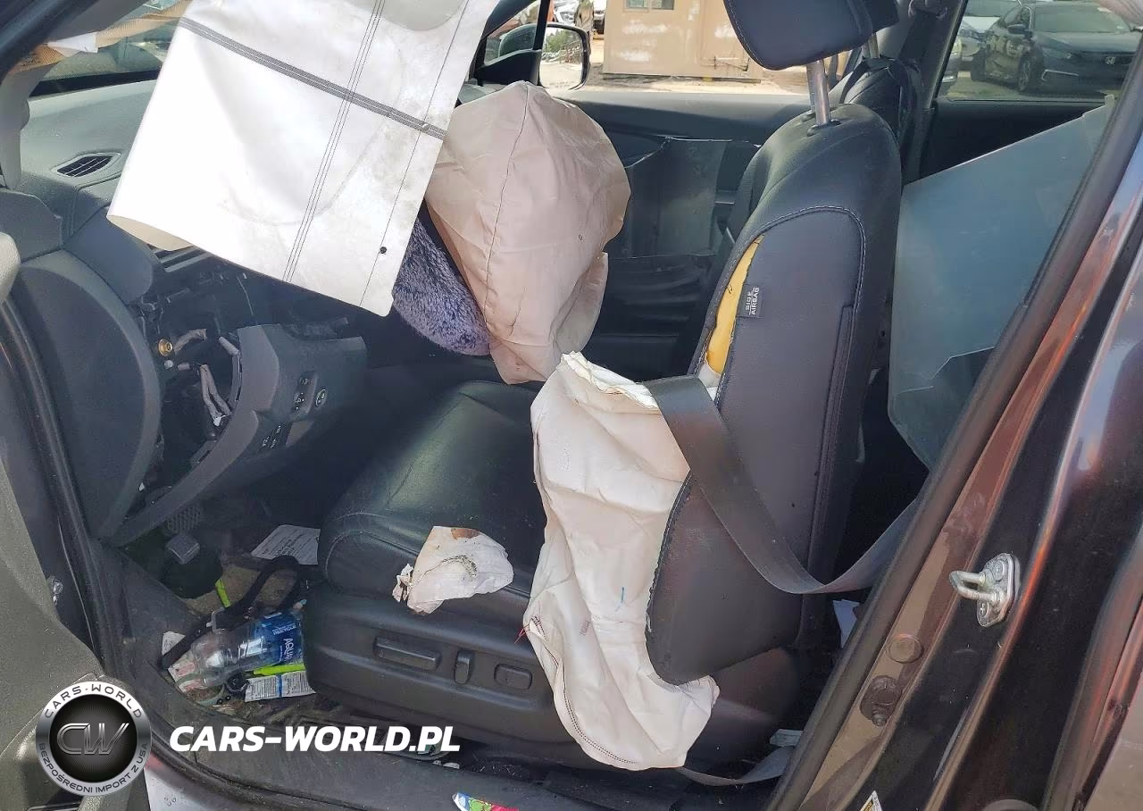 2017 Honda Pilot Touring VIN:5FNYF6H95HB083641 - 7
