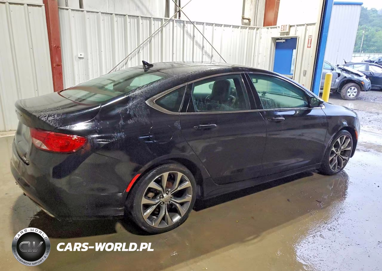 2015 Chrysler 200 C VIN:1C3CCCEG8FN550994 - 3