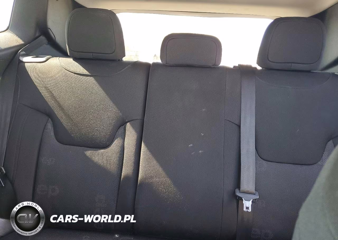 2017 Jeep Renegade Latitude VIN:ZACCJABB7HPG28576 - 10