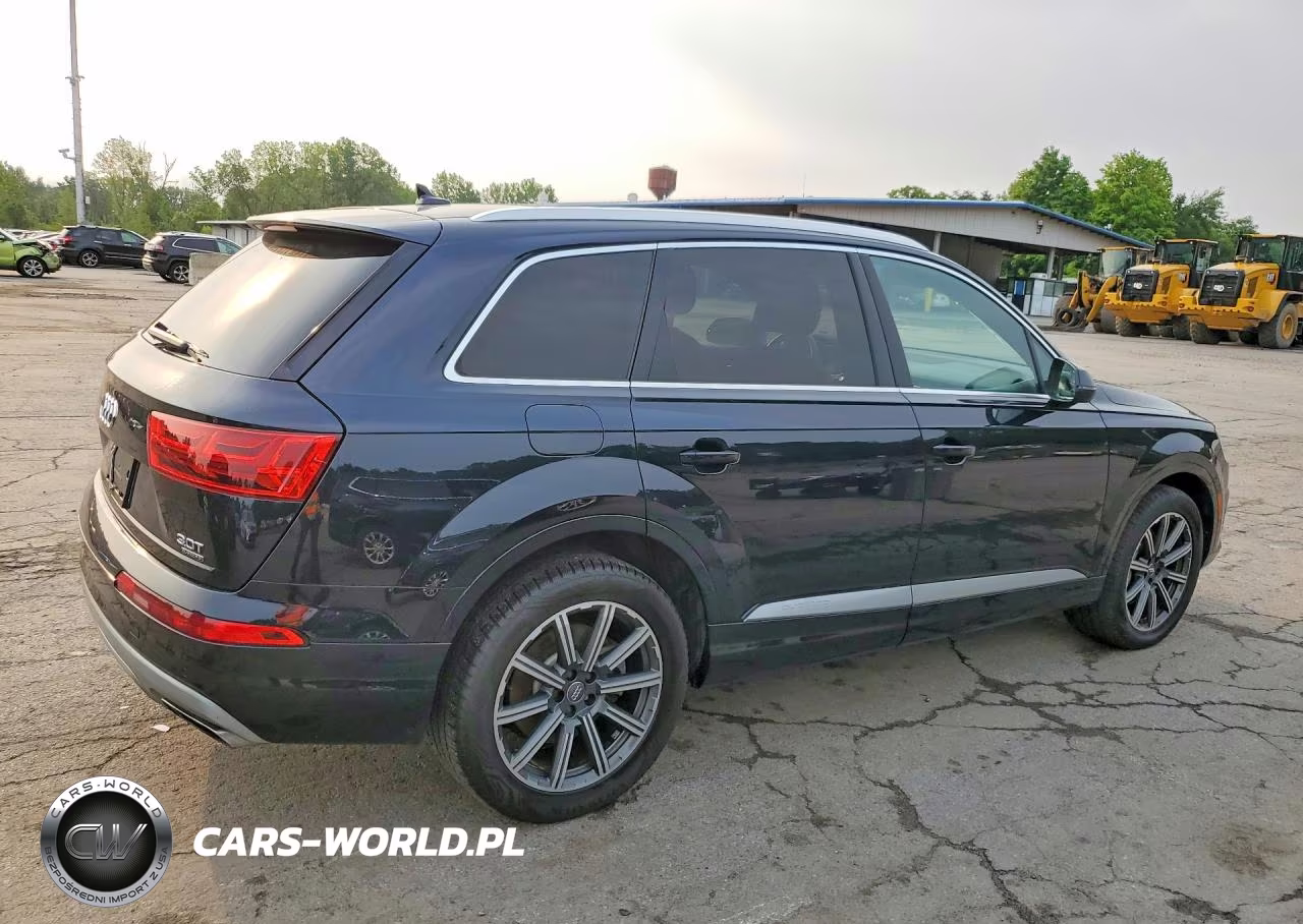 2017 Audi Q7 Premium Plus VIN:WA1LAAF70HD029825 - 3