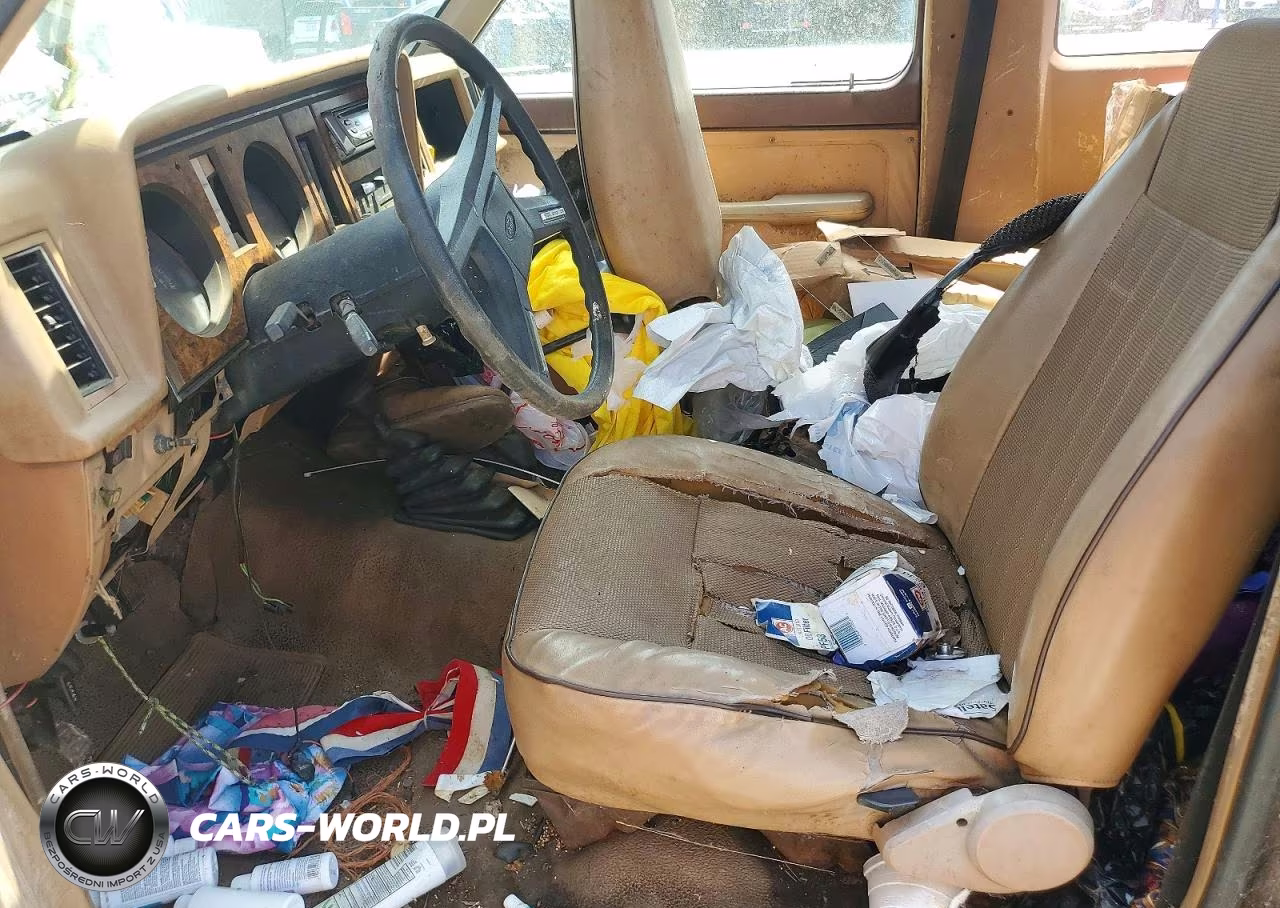 1984 Ford Bronco Ii VIN:1FMCU14S9EUB36447 - 7