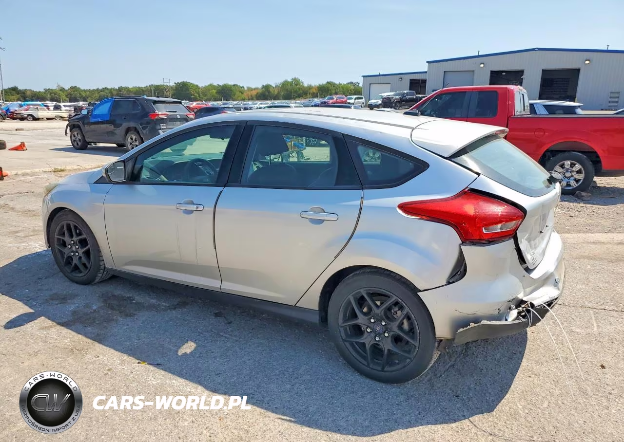 2016 Ford Focus Se VIN:1FADP3K24GL333006 - 2