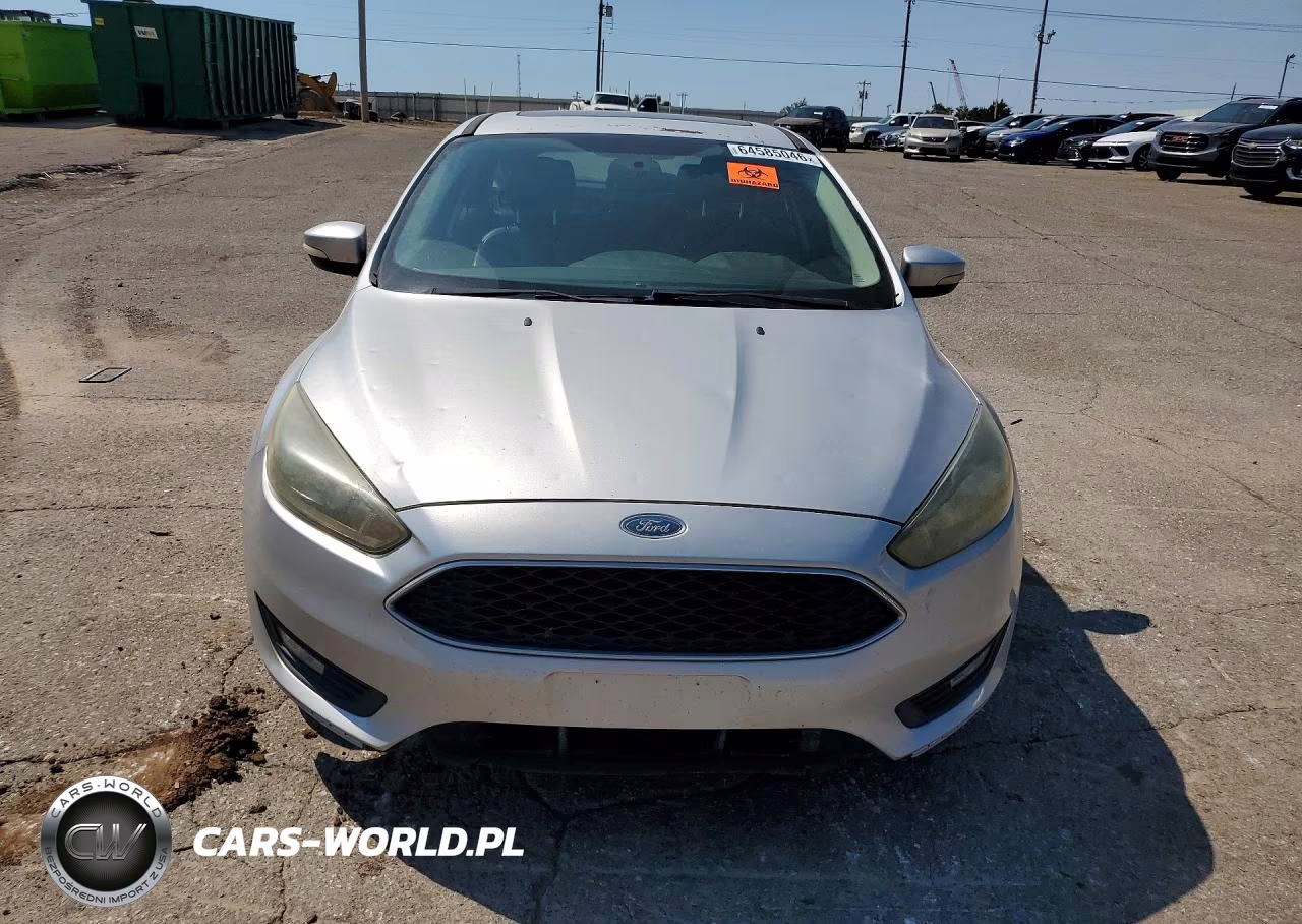 2016 Ford Focus Se VIN:1FADP3K24GL333006 - 5