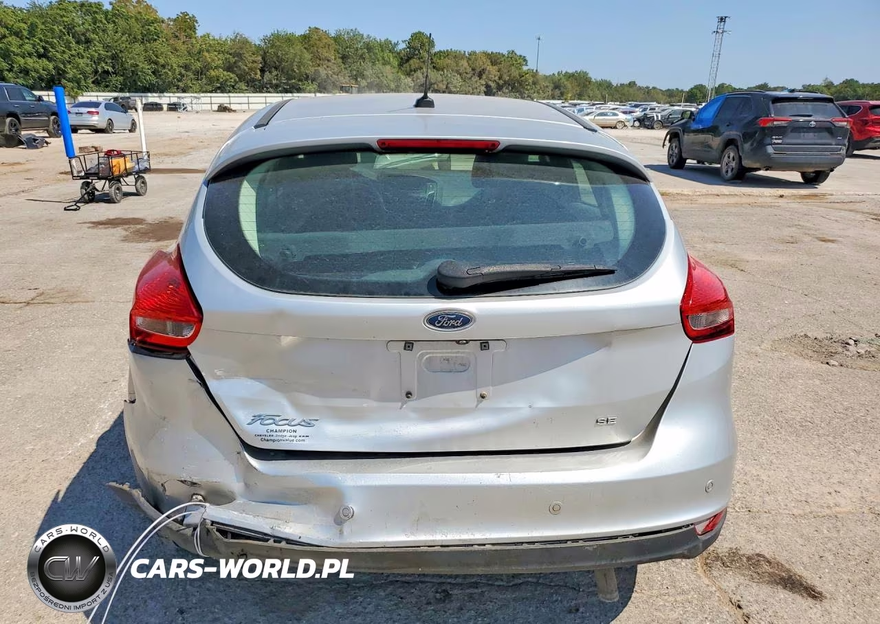 2016 Ford Focus Se VIN:1FADP3K24GL333006 - 6