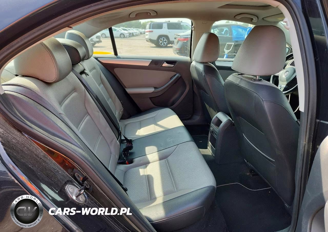 2014 Volkswagen Jetta Hybrid VIN:3VW637AJ2EM208609 - 10