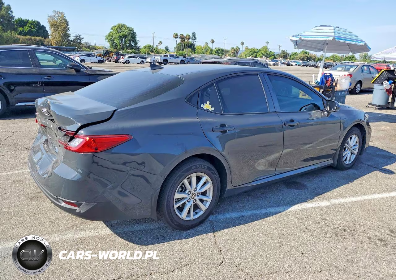 2025 Toyota Camry Le VIN:4T1DAACKXSU018773 - 3