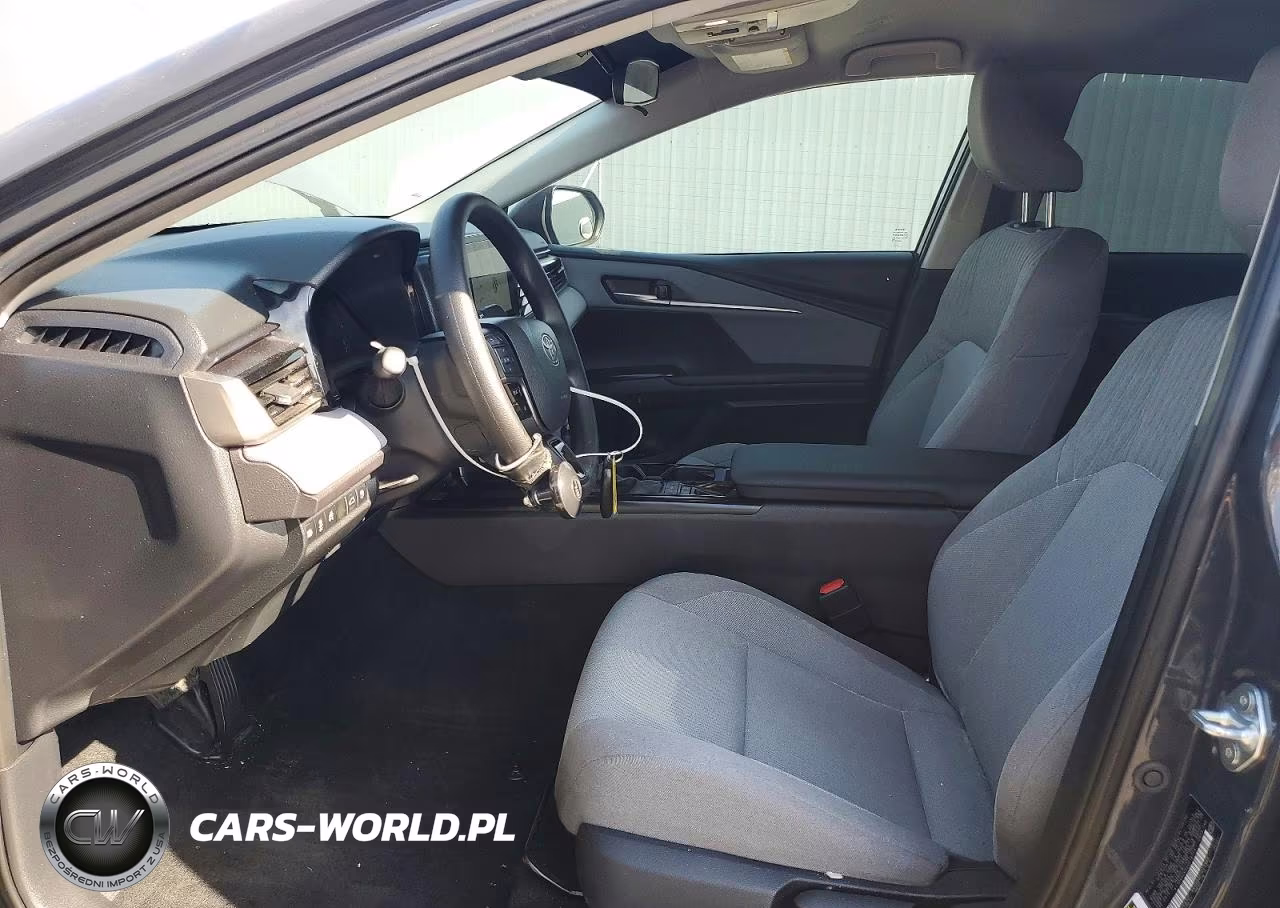 2025 Toyota Camry Le VIN:4T1DAACKXSU018773 - 7