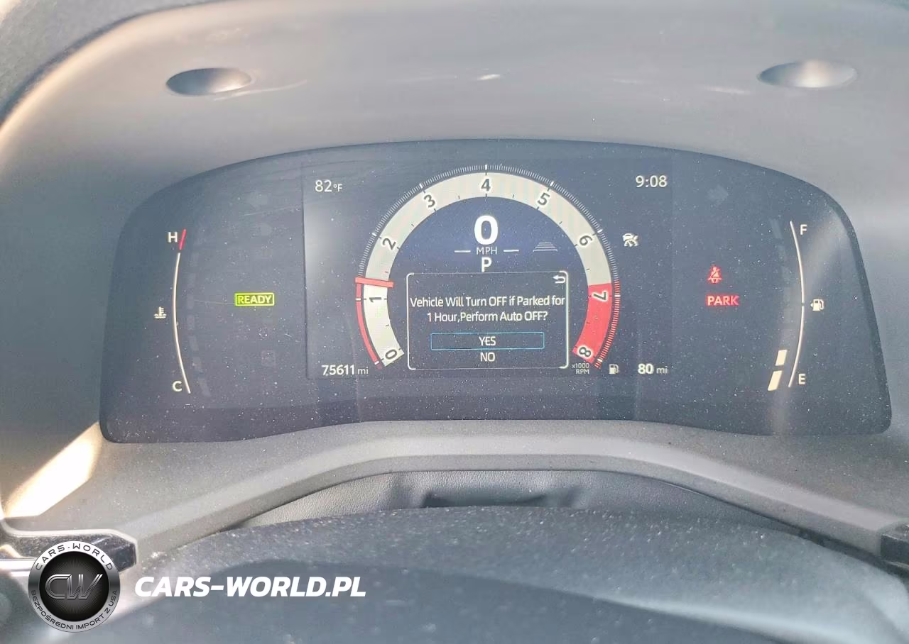 2025 Toyota Camry Le VIN:4T1DAACKXSU018773 - 9