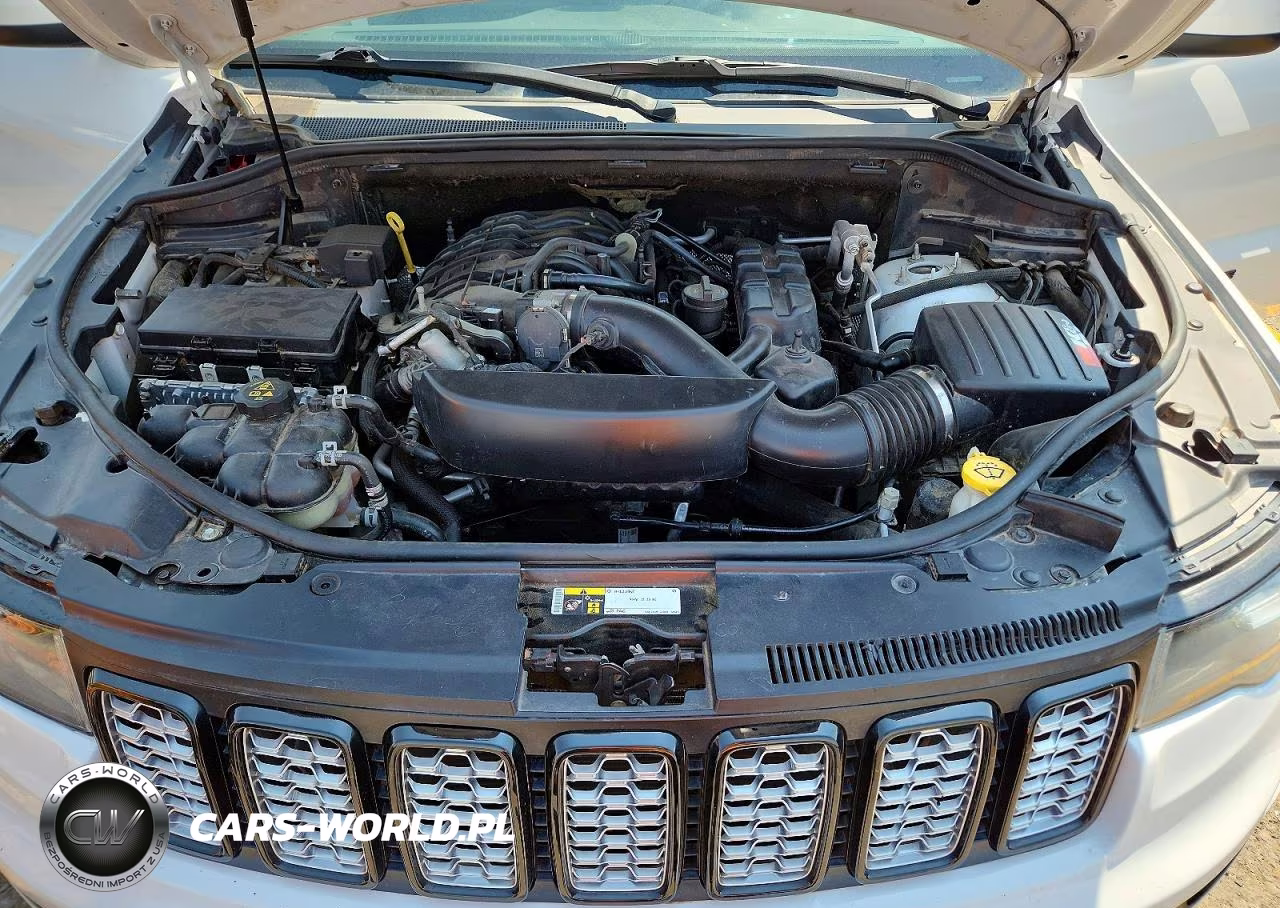 2018 Jeep Grand Cherokee Laredo VIN:1C4RJFAG0JC287312 - 12