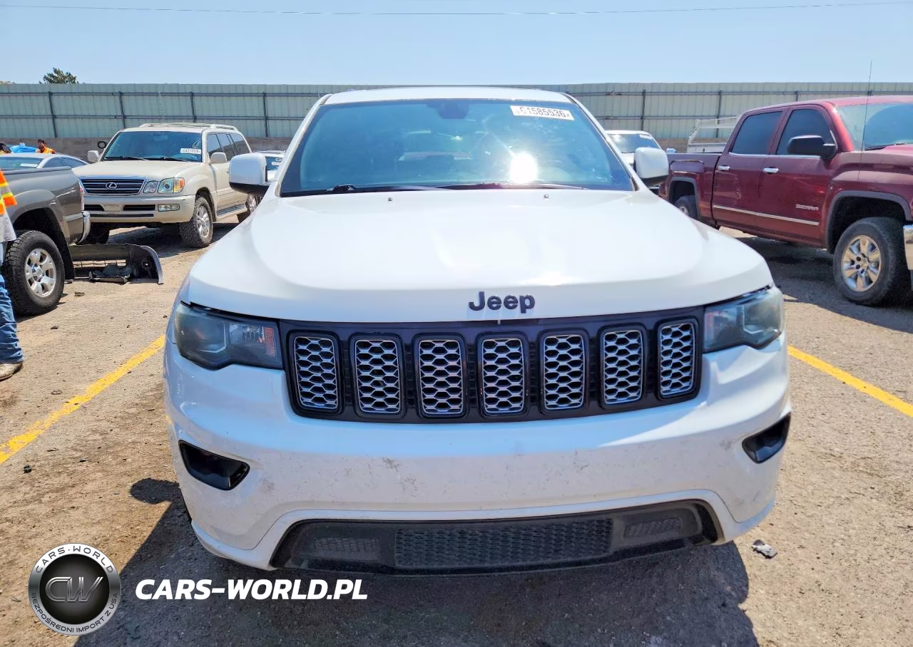 2018 Jeep Grand Cherokee Laredo VIN:1C4RJFAG0JC287312 - 5