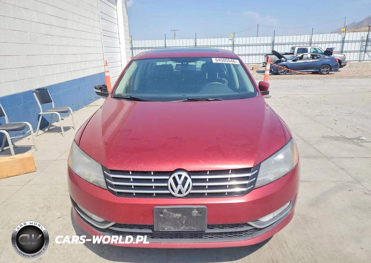 2015 Volkswagen Passat Sel VIN:1VWCV7A37FC012960 - 5