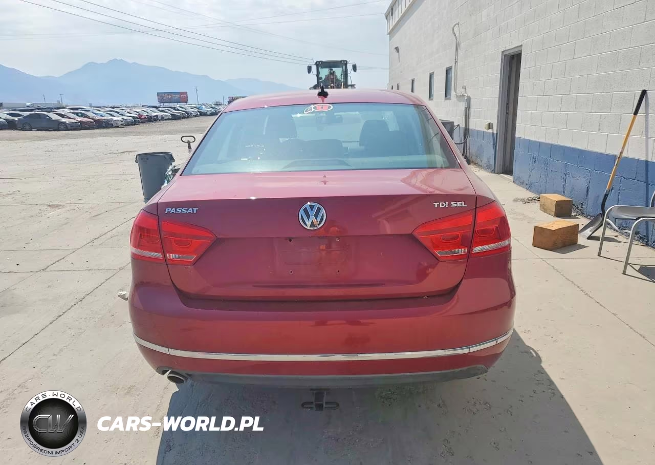 2015 Volkswagen Passat Sel VIN:1VWCV7A37FC012960 - 6