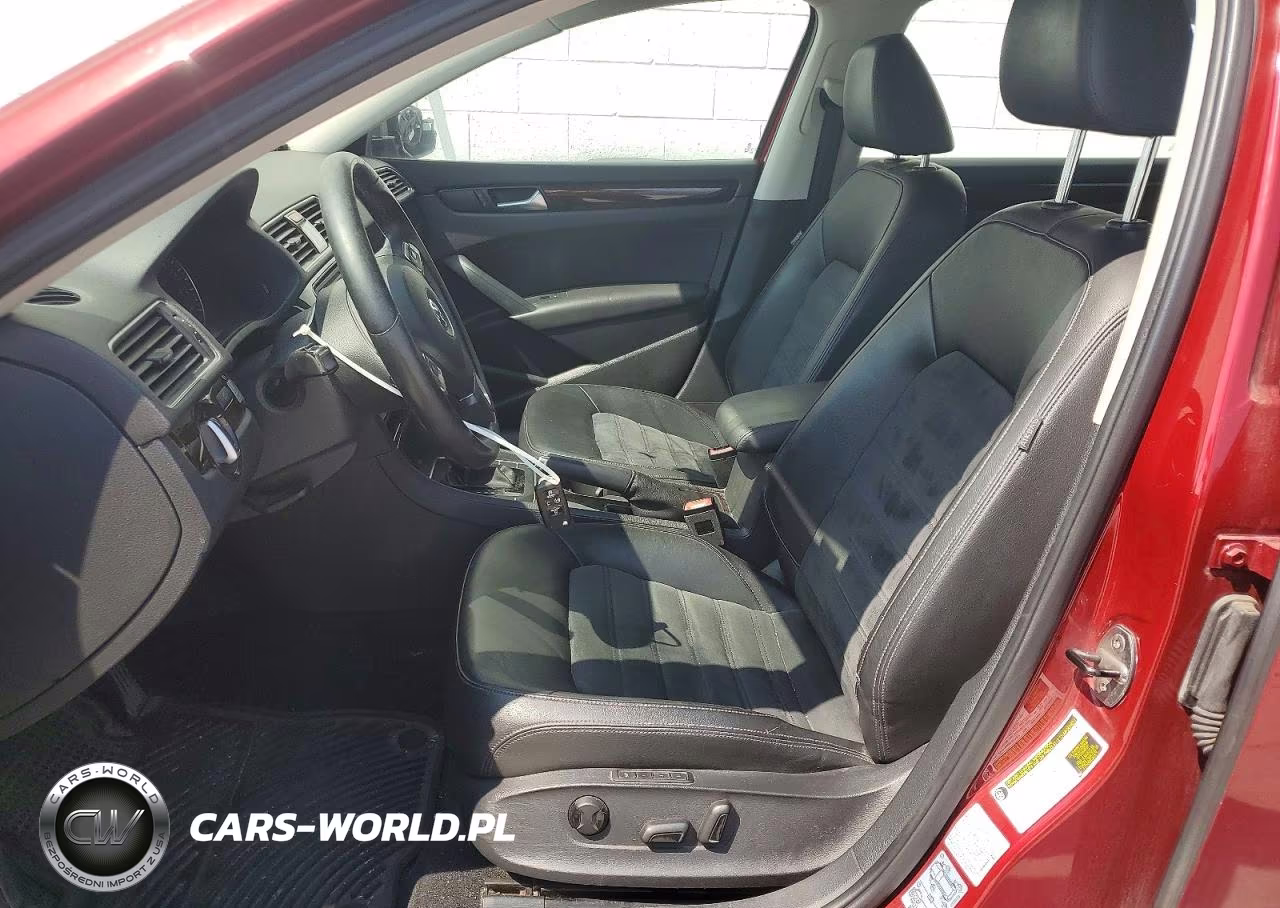 2015 Volkswagen Passat Sel VIN:1VWCV7A37FC012960 - 7