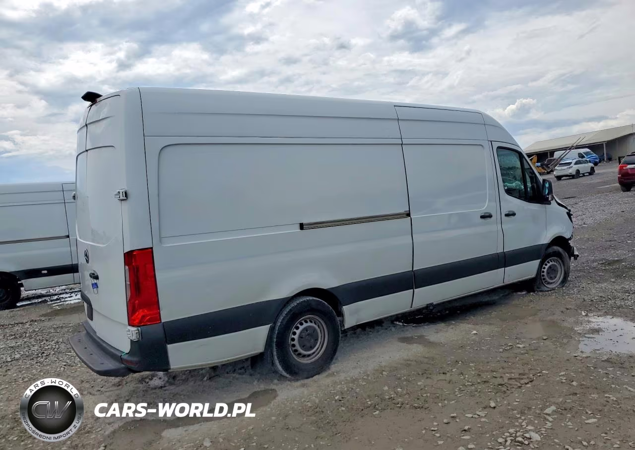 2021 Mercedes-Benz Sprinter 2500 VIN:W1Y40CHY0MT057215 - 3