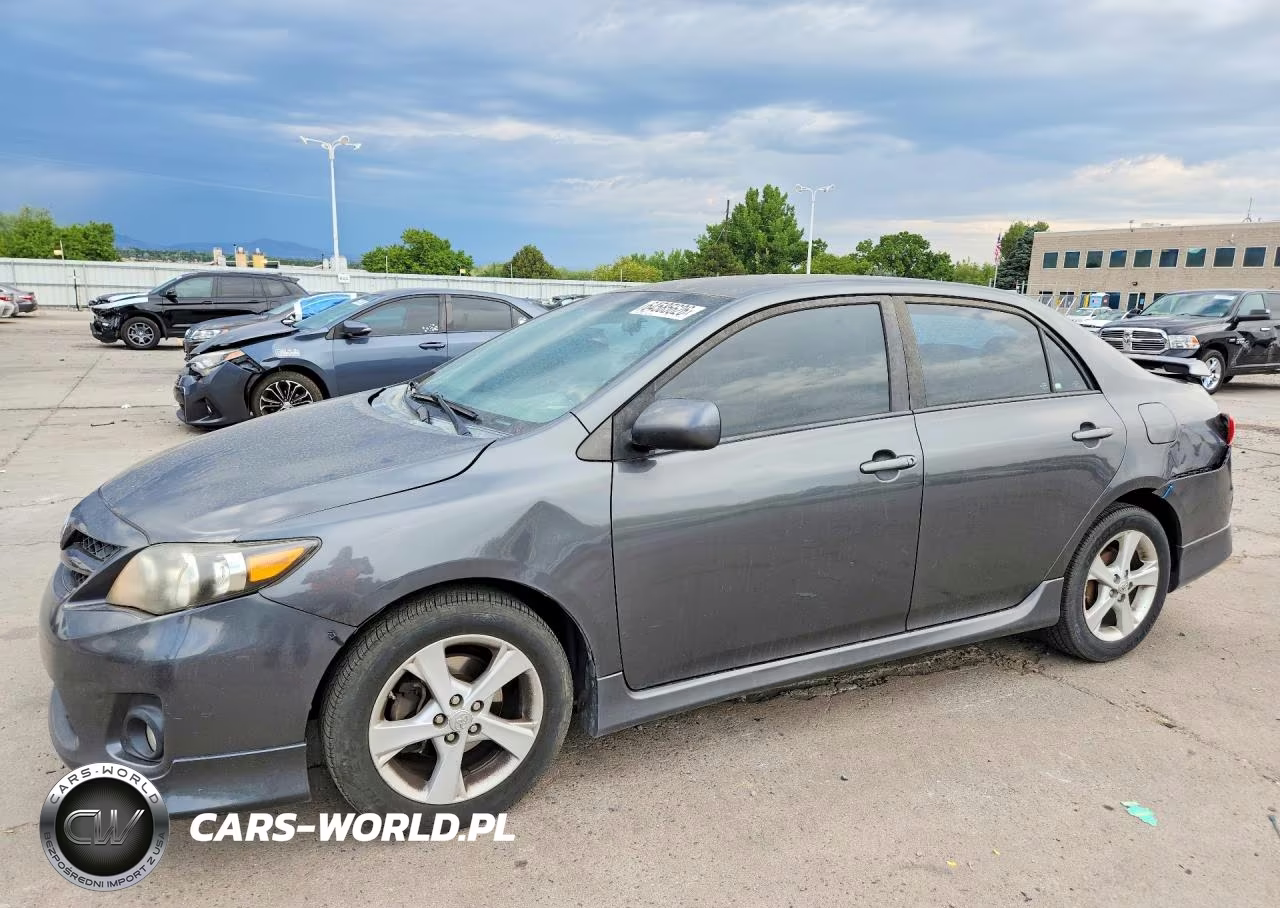 2013 Toyota Corolla S – zdjęcie 1 z 12