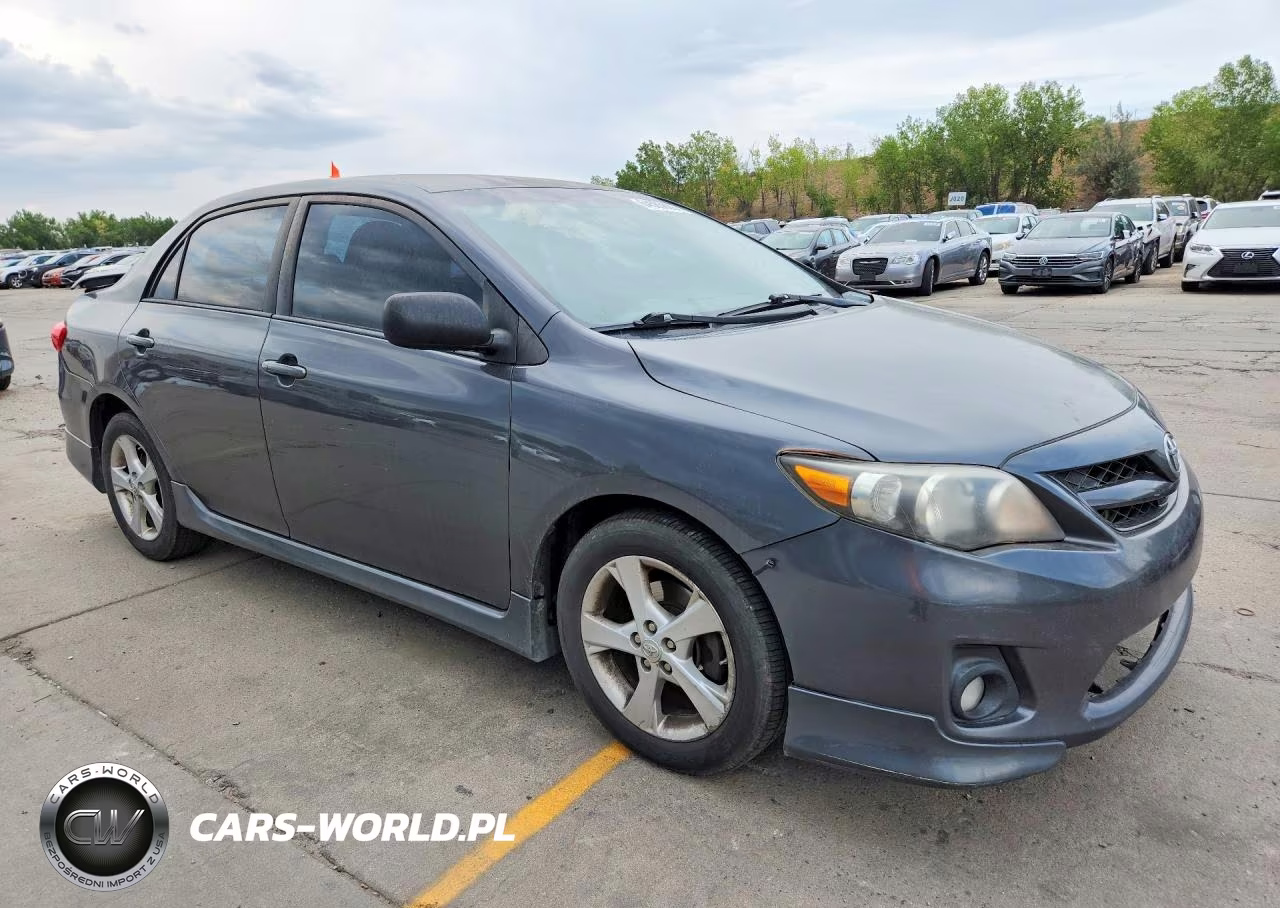 2013 Toyota Corolla S VIN:2T1BU4EEXDC061425 - 4