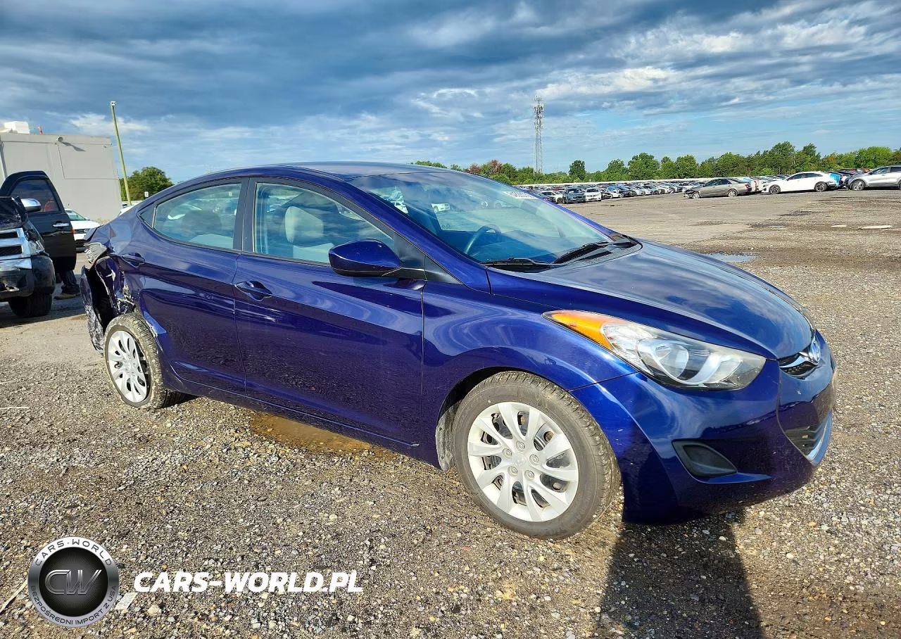2013 Hyundai Elantra Gls VIN:5NPDH4AE9DH199330 - 4