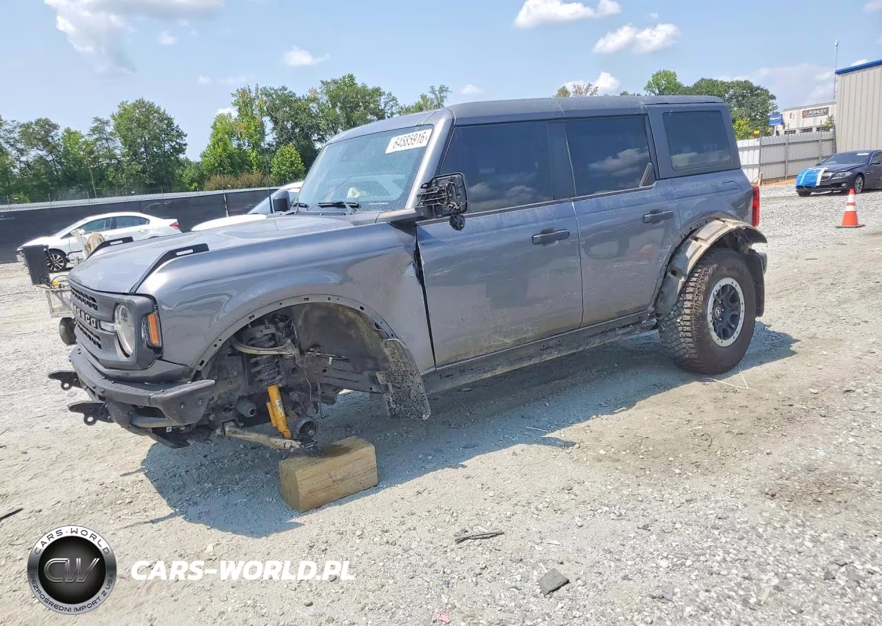 2022 Ford Bronco Base – zdjęcie 1 z 12