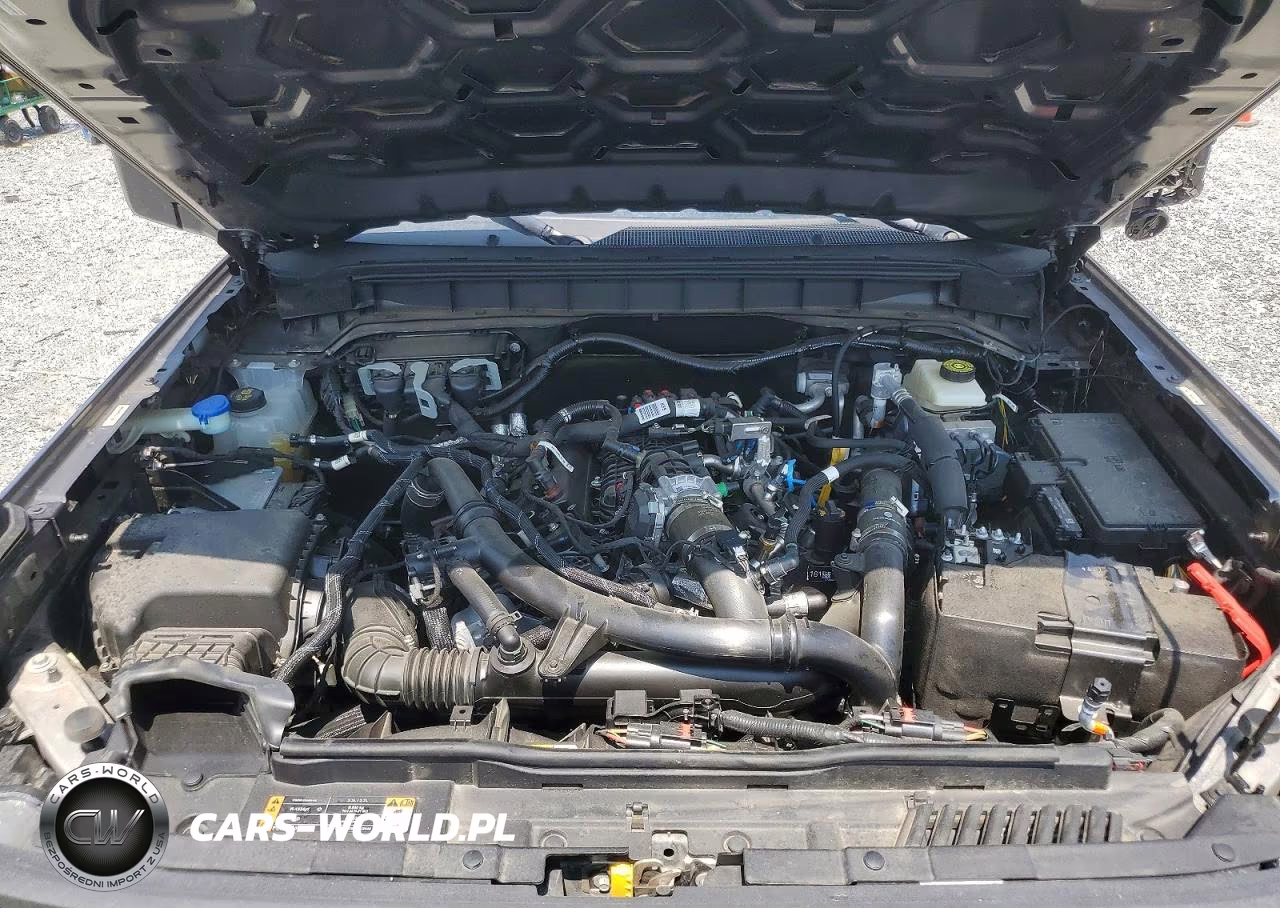 2022 Ford Bronco Base VIN:1FMEE5DP2NLA71942 - 11