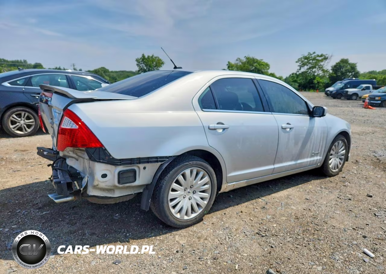 2011 Ford Fusion Hybrid VIN:3FADP0L34BR123702 - 3