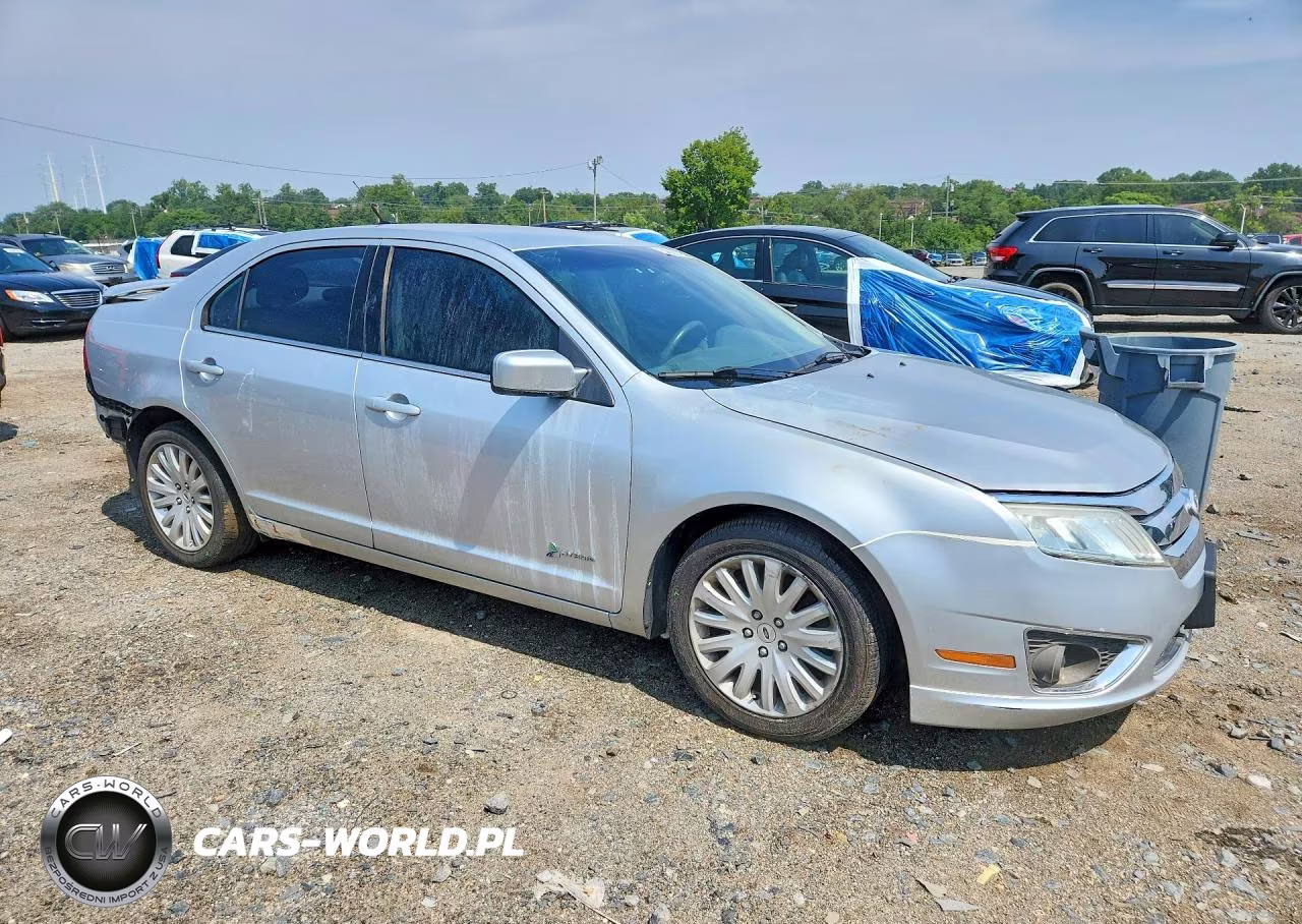 2011 Ford Fusion Hybrid VIN:3FADP0L34BR123702 - 4
