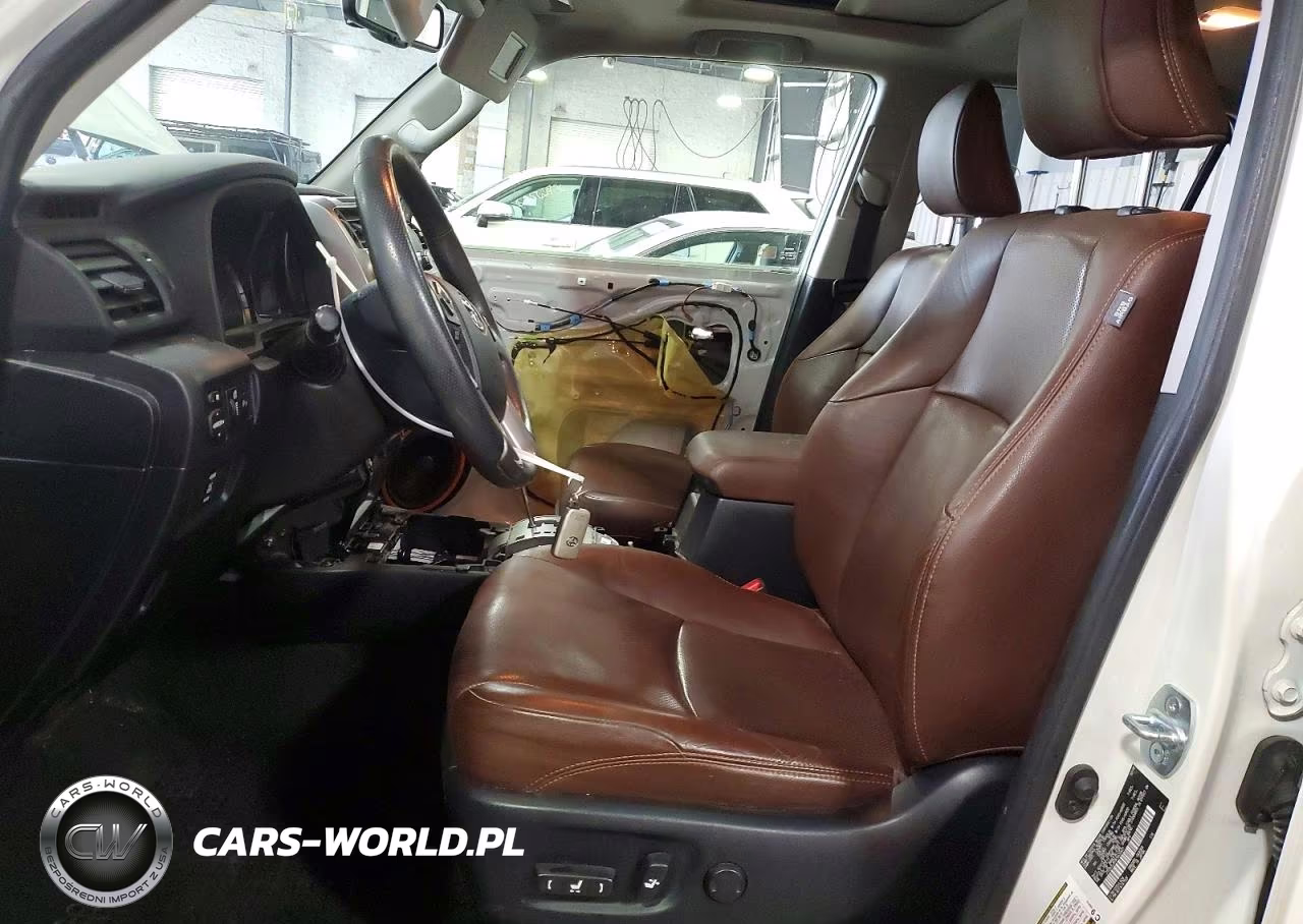 2019 Toyota 4Runner Limited VIN:JTEBU5JR0K5632621 - 7