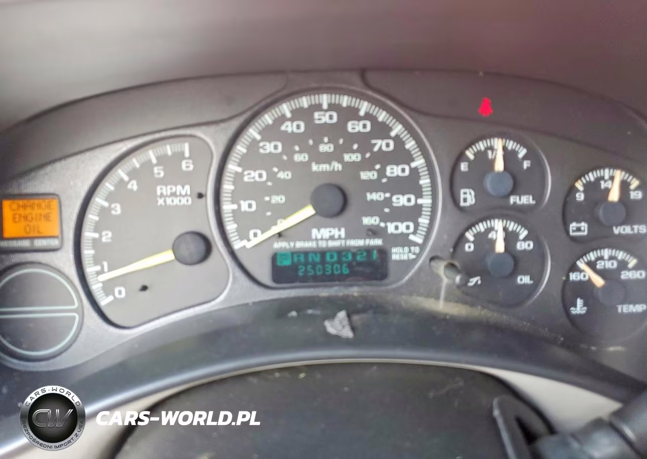 2000 Chevrolet Silverado C1500 VIN:2GCEC19T1Y1234504 - 9