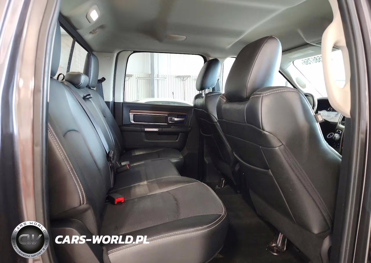 2015 Ram 1500 Laramie VIN:1C6RR7NM6FS617506 - 10