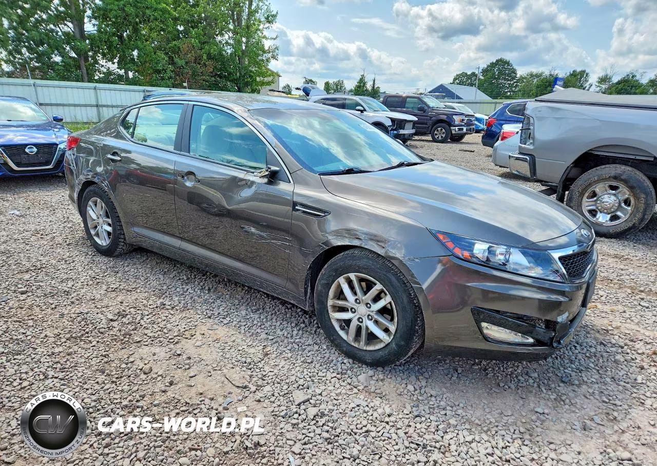 2013 Kia Optima Lx VIN:5XXGM4A70DG256052 - 4
