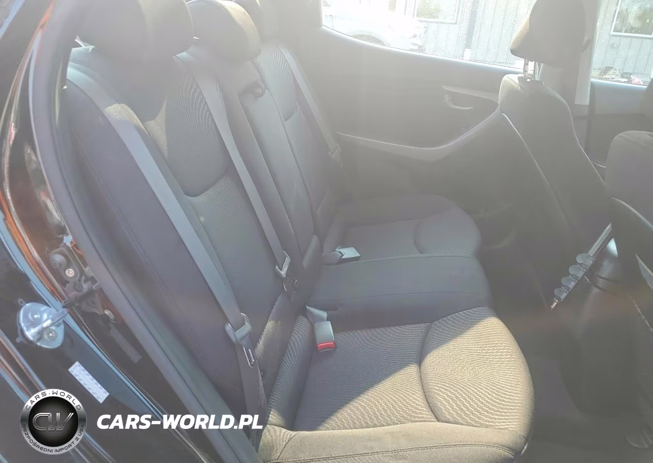 2016 Hyundai Elantra Value Edition VIN:KMHDH4AE0GU483483 - 10