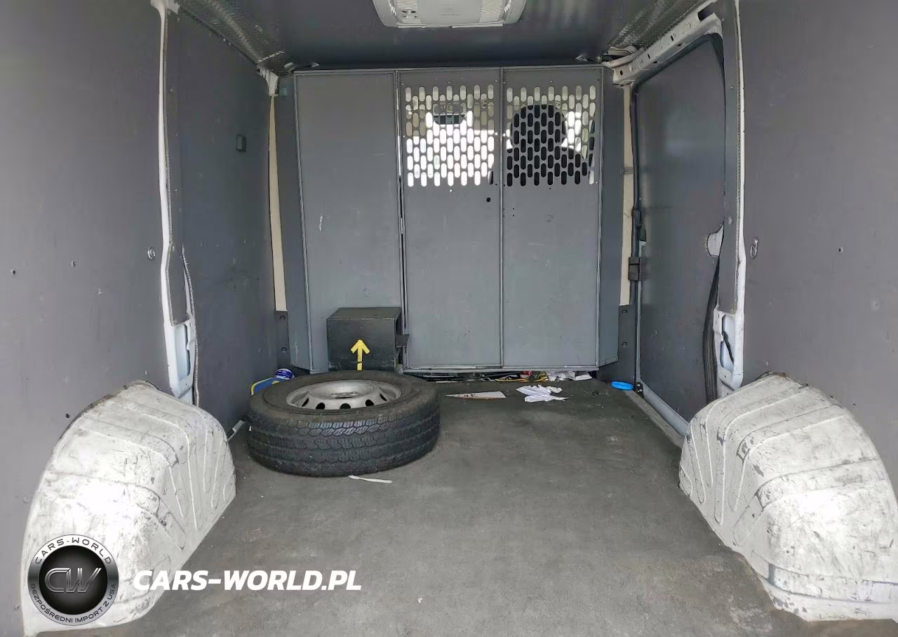 2018 Ram Promaster 1500 Refrigerated Delivery Van VIN:3C6TRVNG7JE124594 - 10