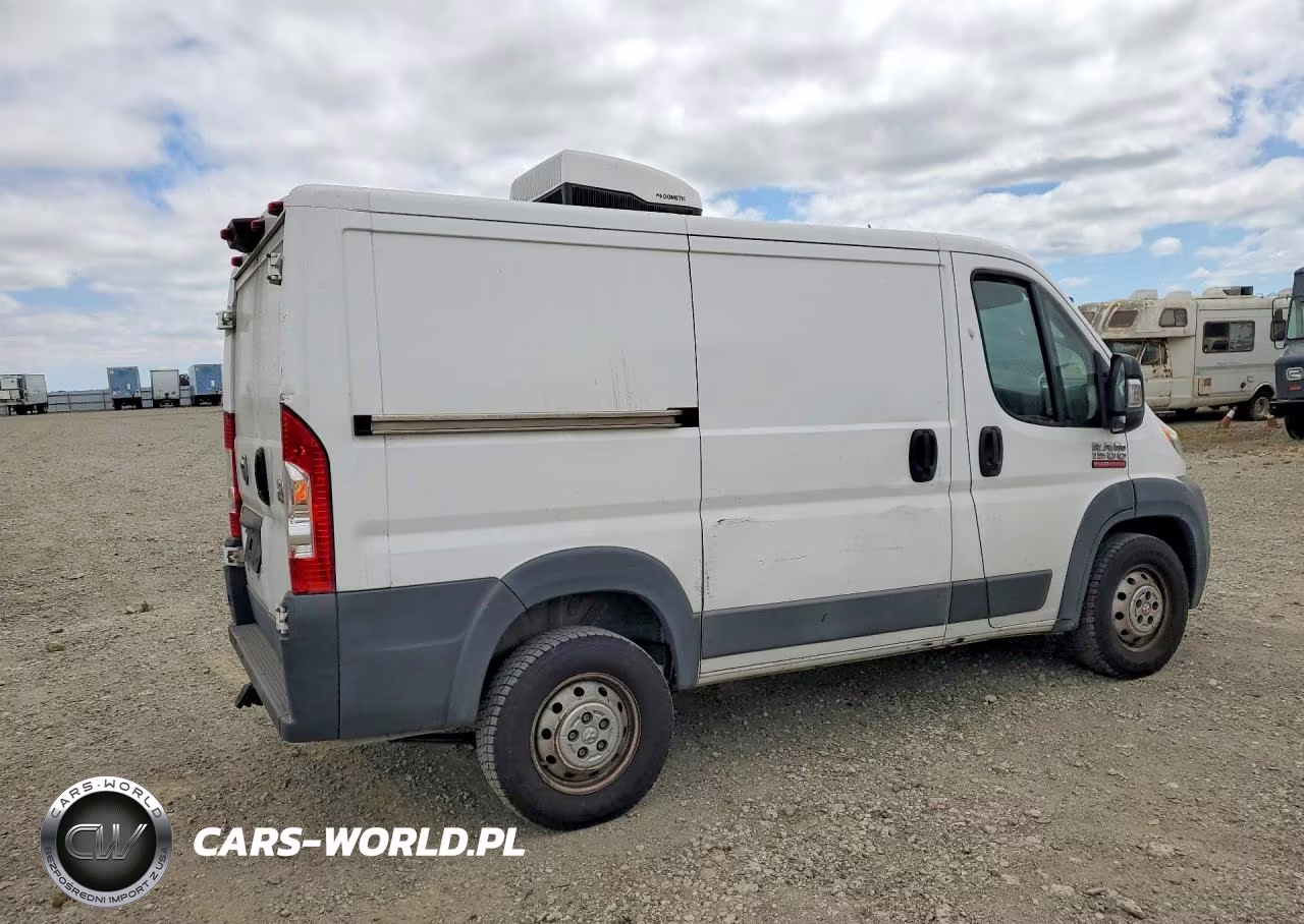 2018 Ram Promaster 1500 Refrigerated Delivery Van VIN:3C6TRVNG7JE124594 - 3