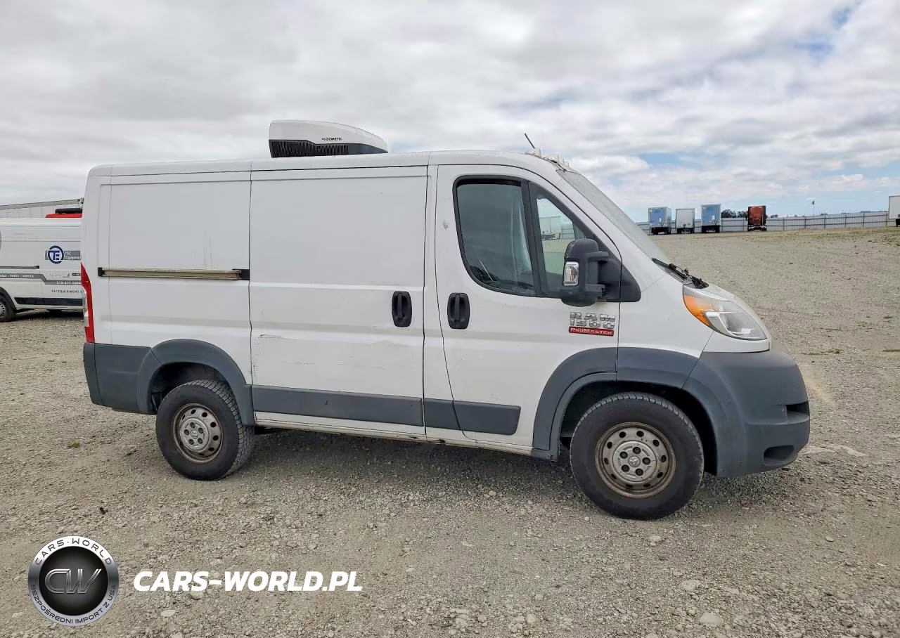 2018 Ram Promaster 1500 Refrigerated Delivery Van VIN:3C6TRVNG7JE124594 - 4