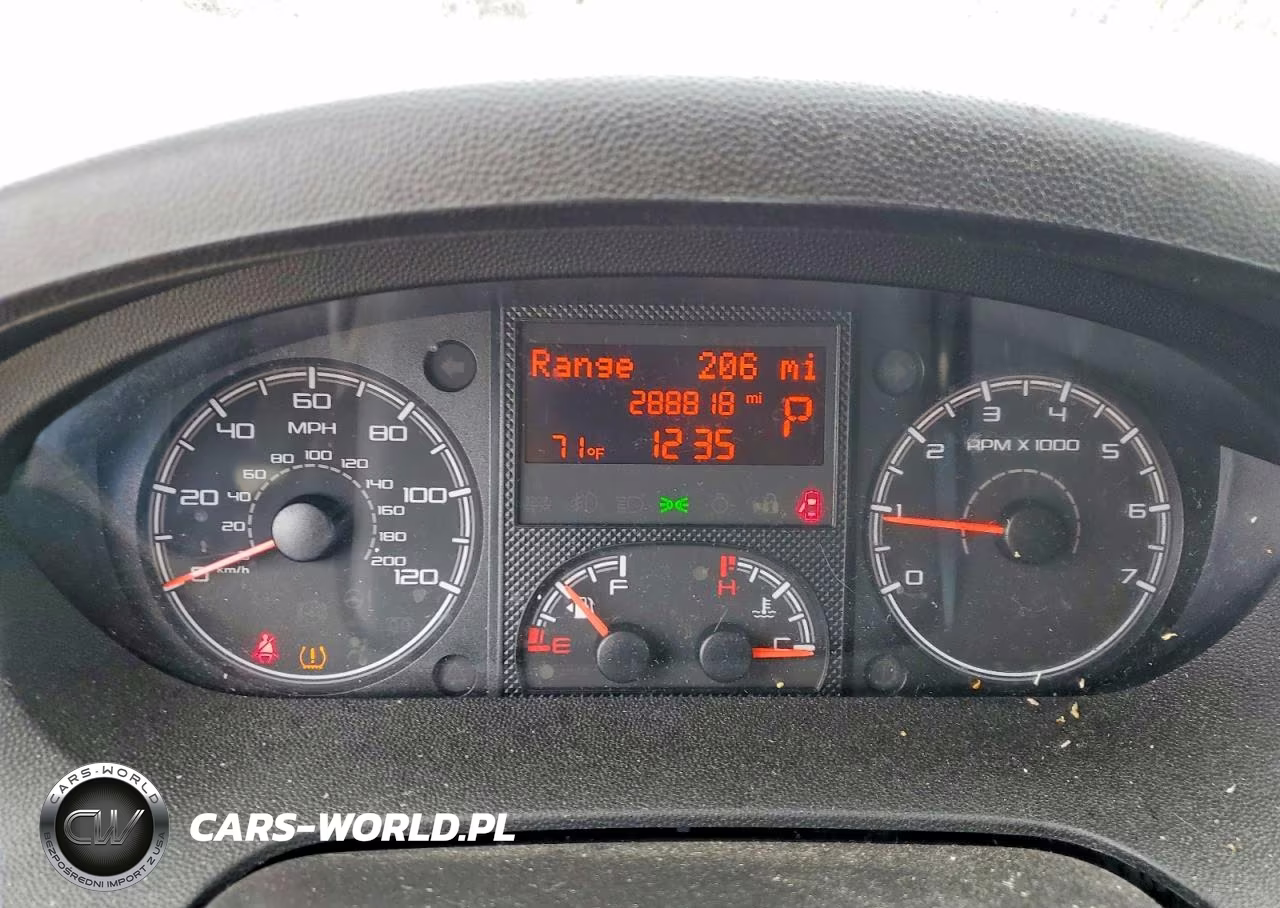 2018 Ram Promaster 1500 Refrigerated Delivery Van VIN:3C6TRVNG7JE124594 - 9