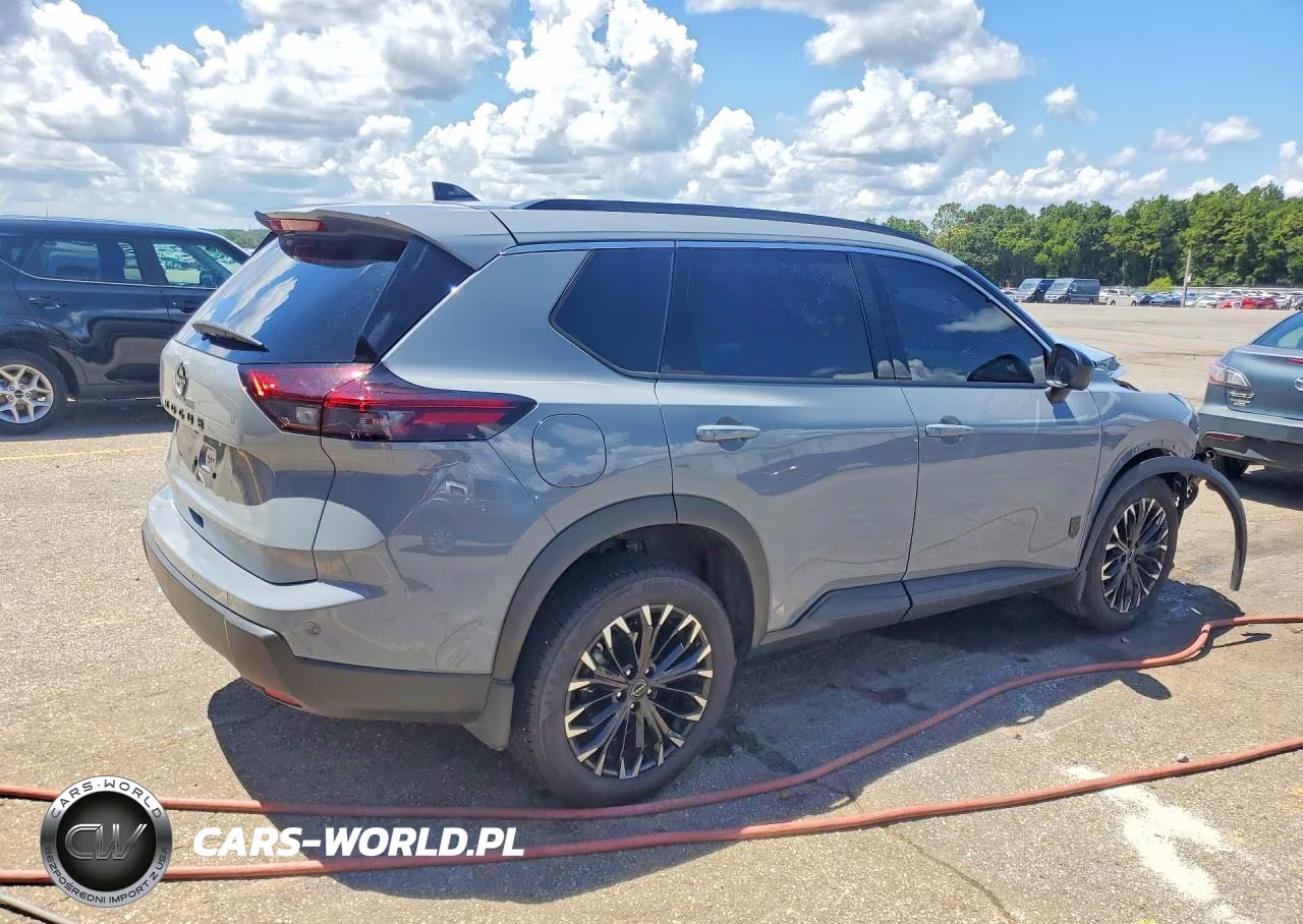 2026 Nissan Rogue Dark Armor VIN:5N1BT3BA3TC811877 - 3
