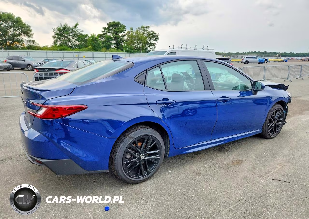 2026 Toyota Camry Se VIN:4T1DAACK5TU268228 - 3