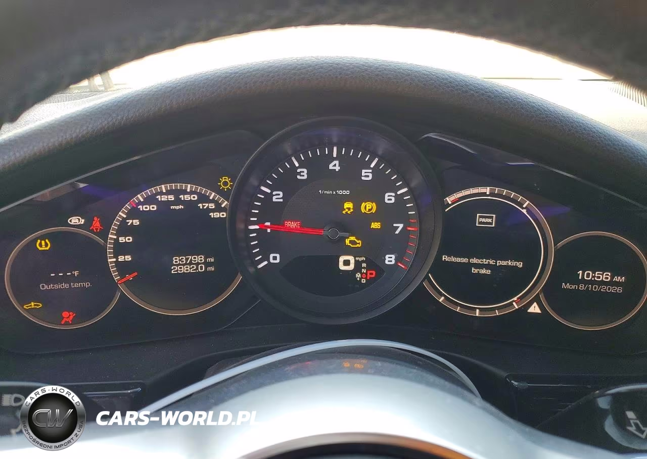 2018 Porsche Panamera 4 VIN:WP0AA2A76JL119647 - 9