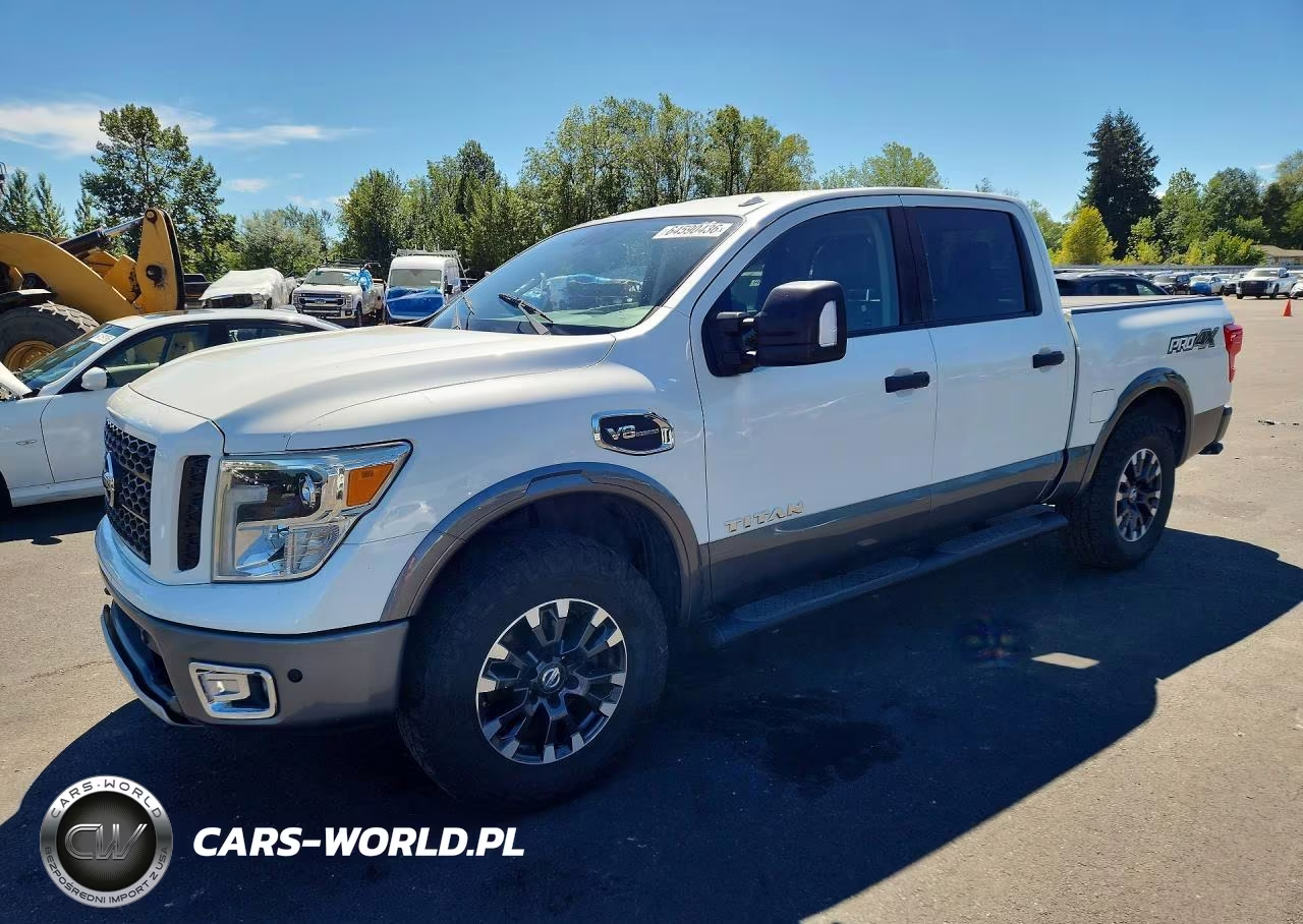 2017 Nissan Titan Pro-4X – zdjęcie 1 z 12