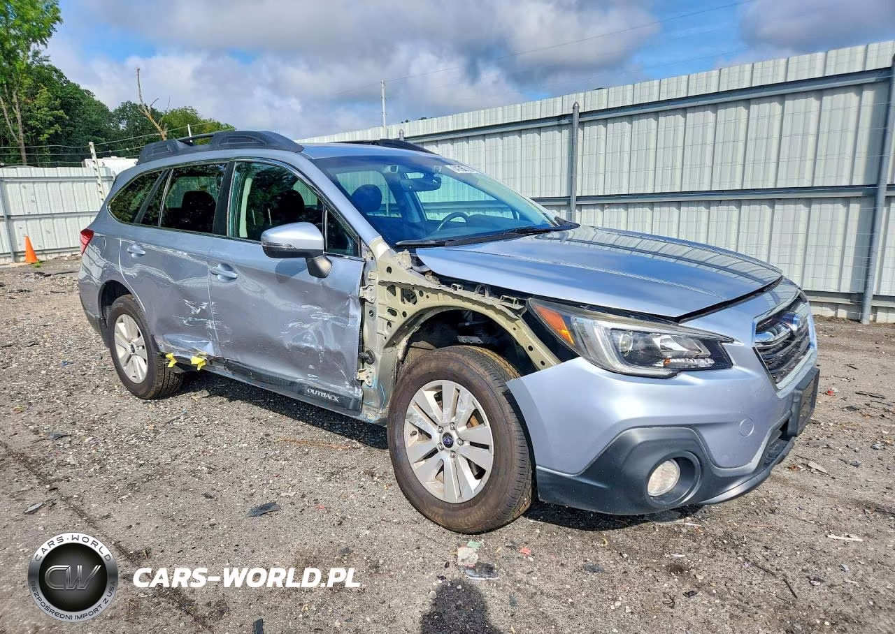 2018 Subaru Outback 2.5I Premium VIN:4S4BSAHC9J3393953 - 4