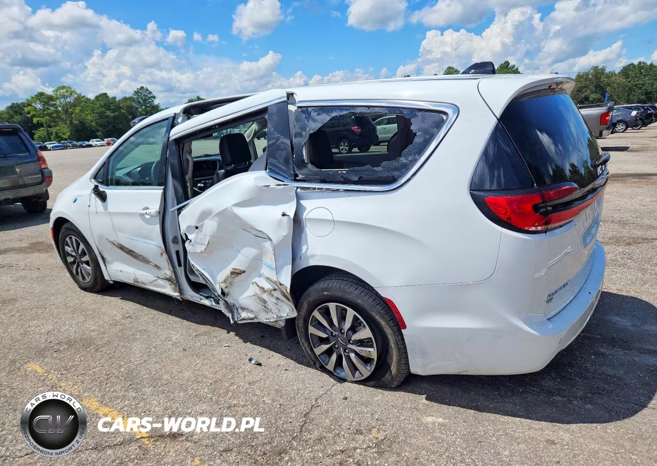 2023 Chrysler Pacifica Hybrid Touring L VIN:2C4RC1L78PR622391 - 2