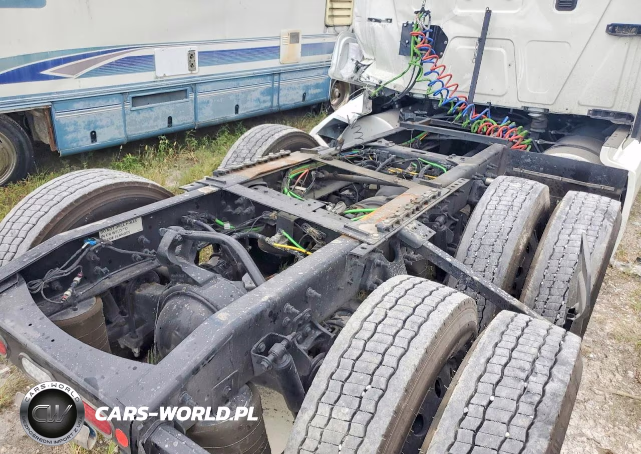 2026 International Lt625 Truck Cab And Chassis VIN:3HSDZSZR4TN227909 - 13