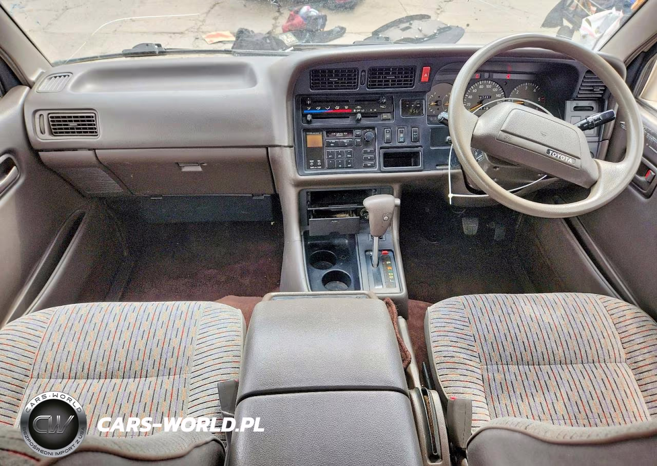 1993 Toyota Hiace VIN:KZH1000008555 - 8